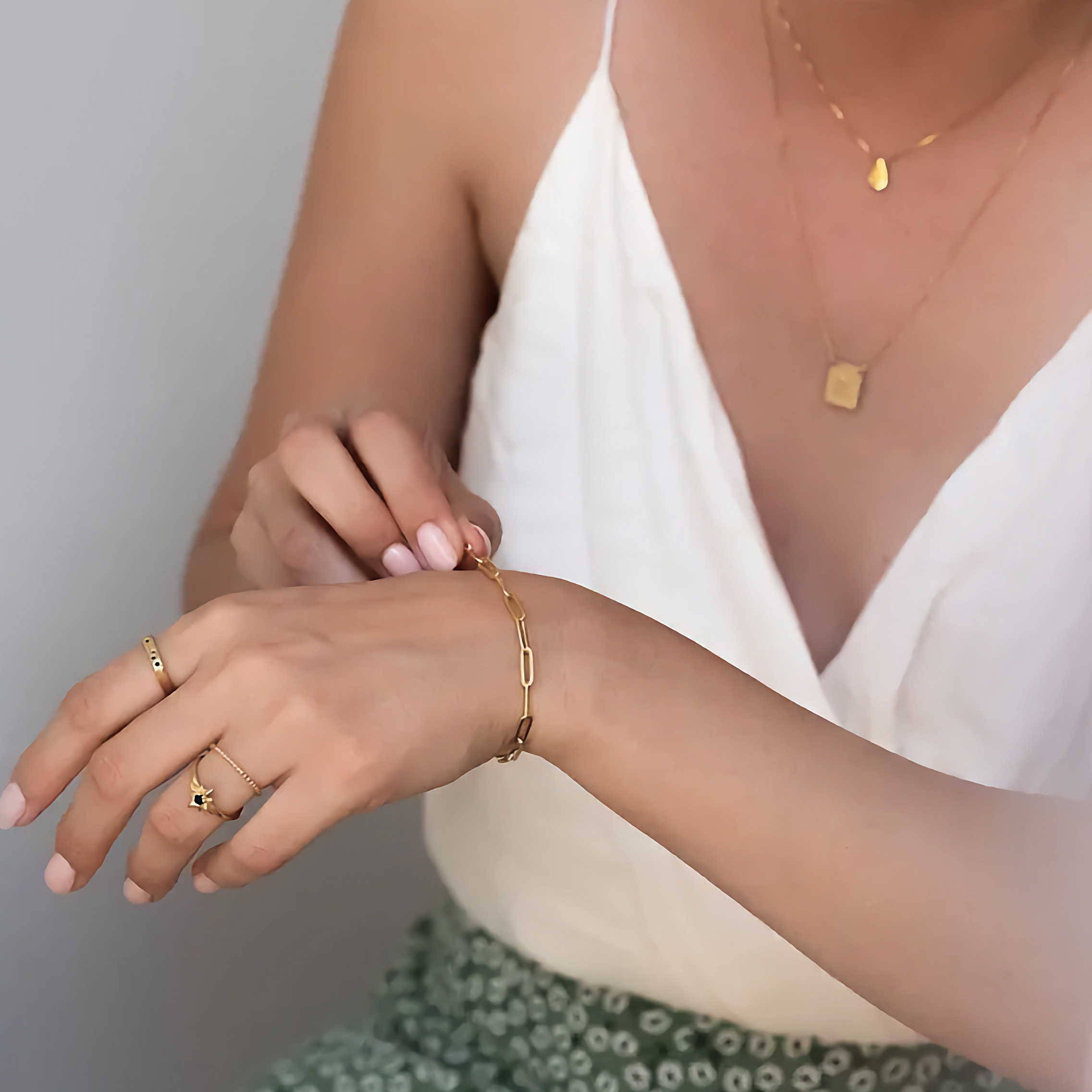 Eloise Gull Armbånd med Bindebånd