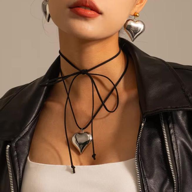 Lavine Heart Pendant