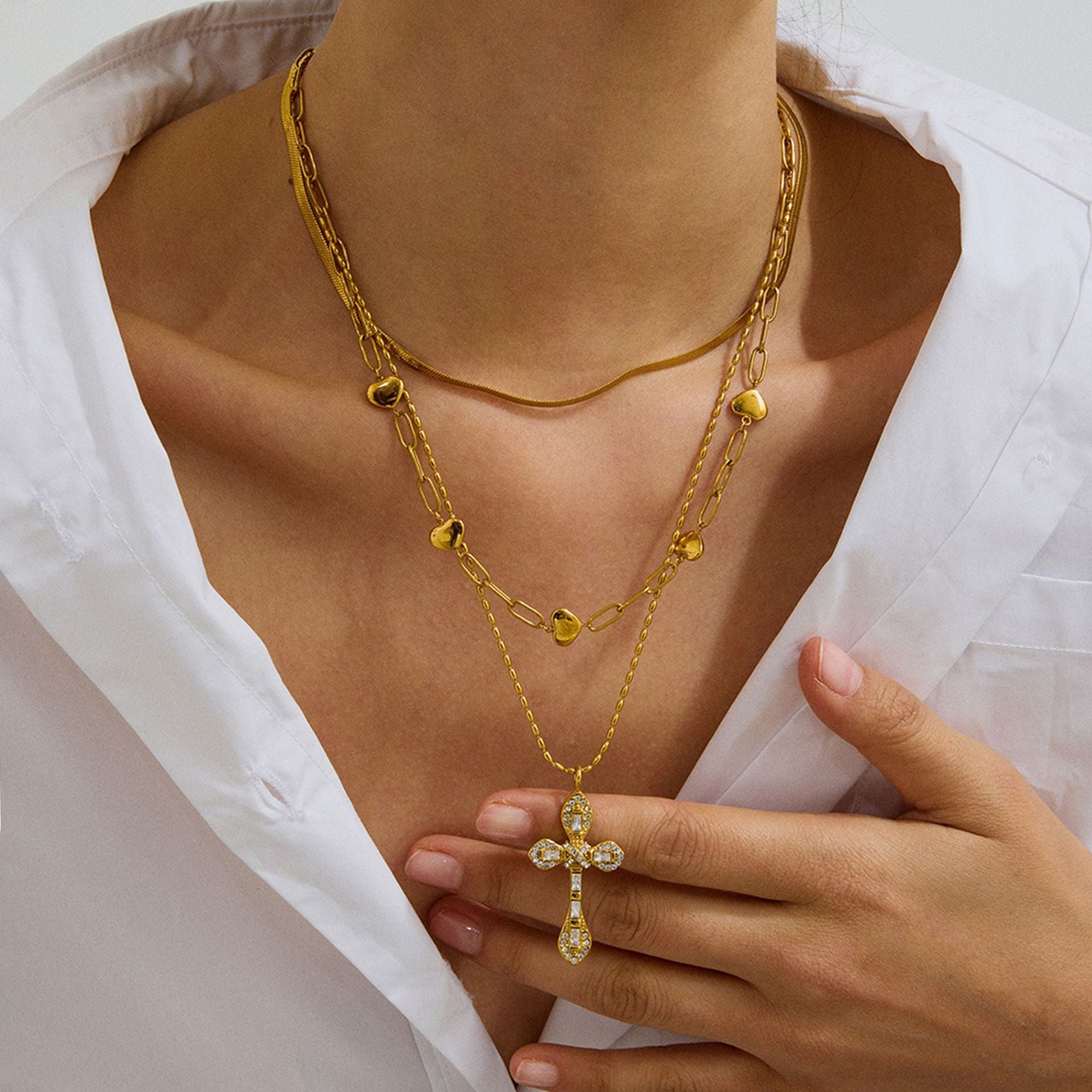 Olea Diamond Cross