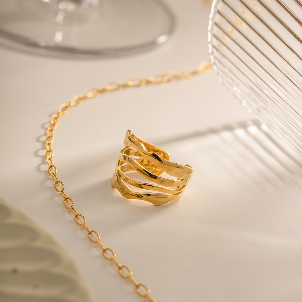 Cass Gullring - Elegant Jewelry Piece