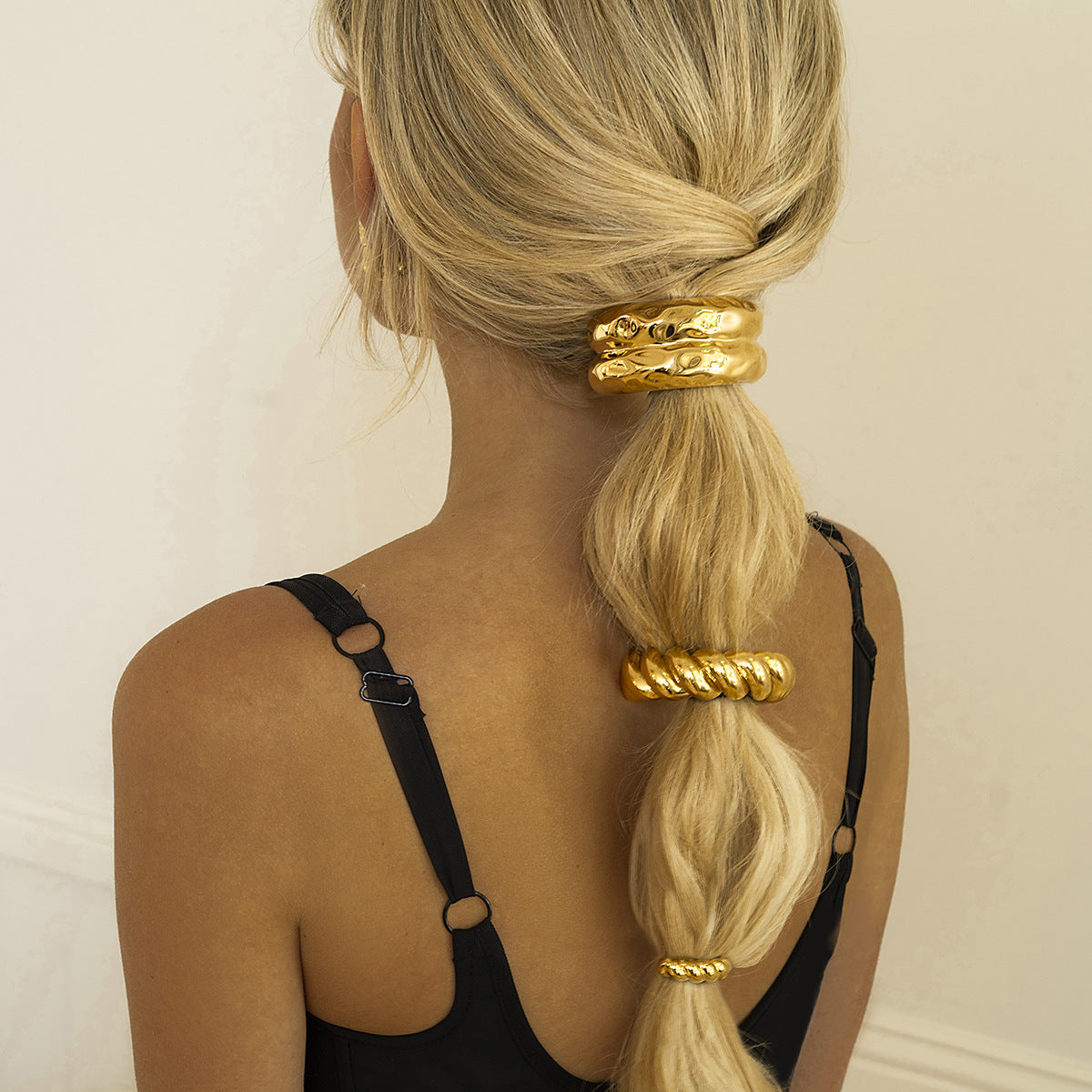 Double Hammered Bow Horse Tail Cuff