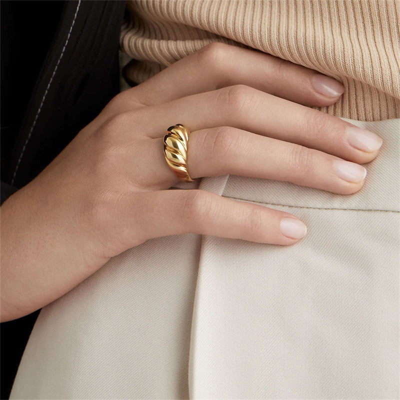 Lorelei Gull Croissant-Inspired Ring