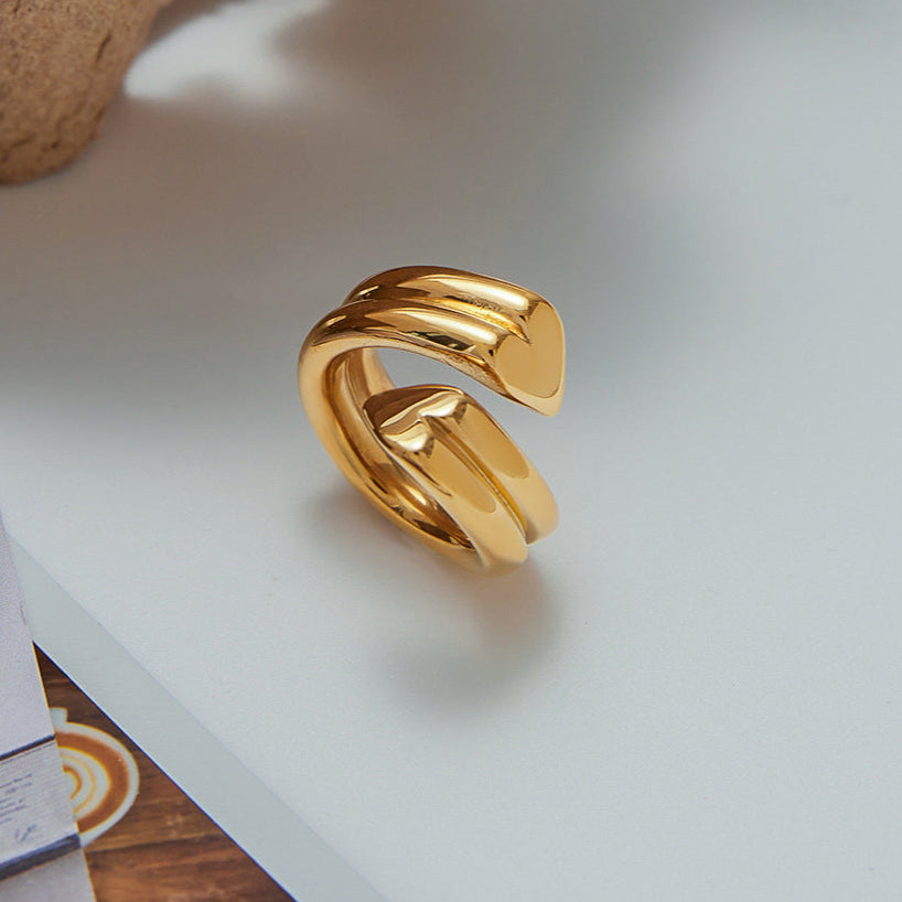 Tara Hjerte Twisted Gold Ring