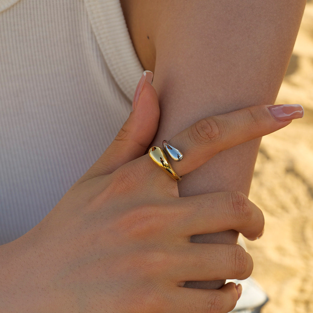 Cora Ring in Gull Design