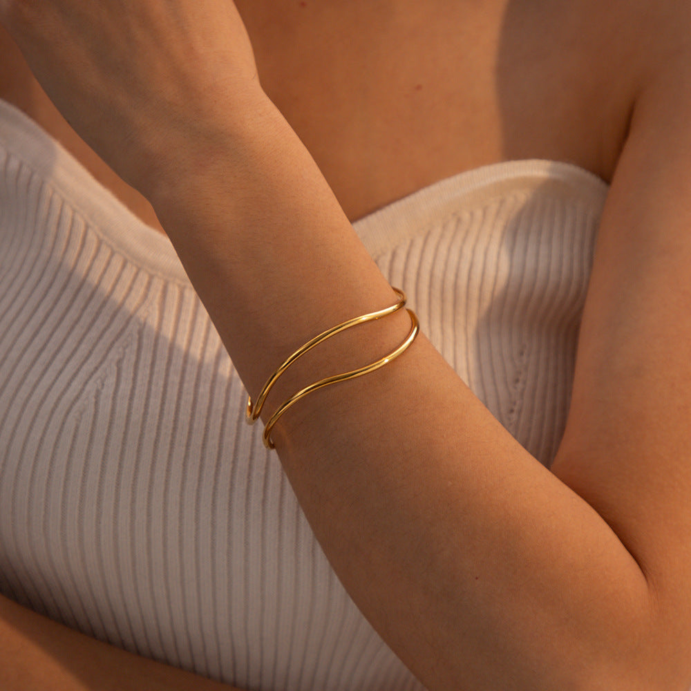 Dakota Arm Bracelet