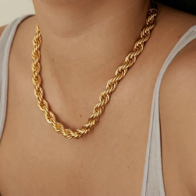 Twisted Gold Mila Necklace