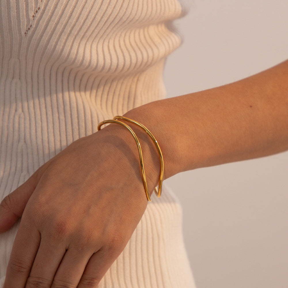 Dakota Arm Bracelet