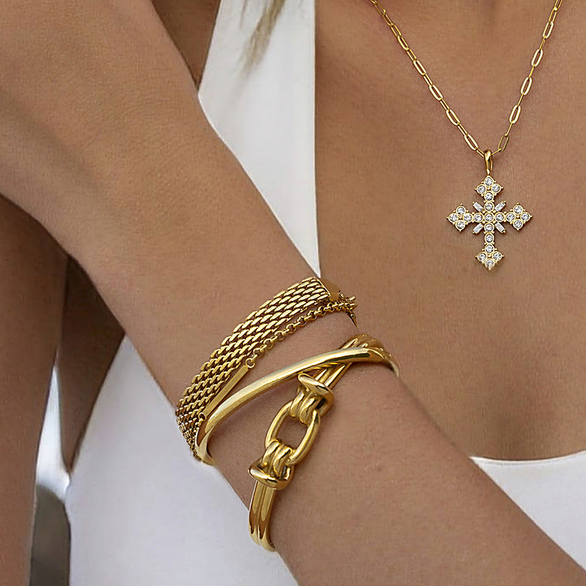 Gold Knot Bangle by Luce