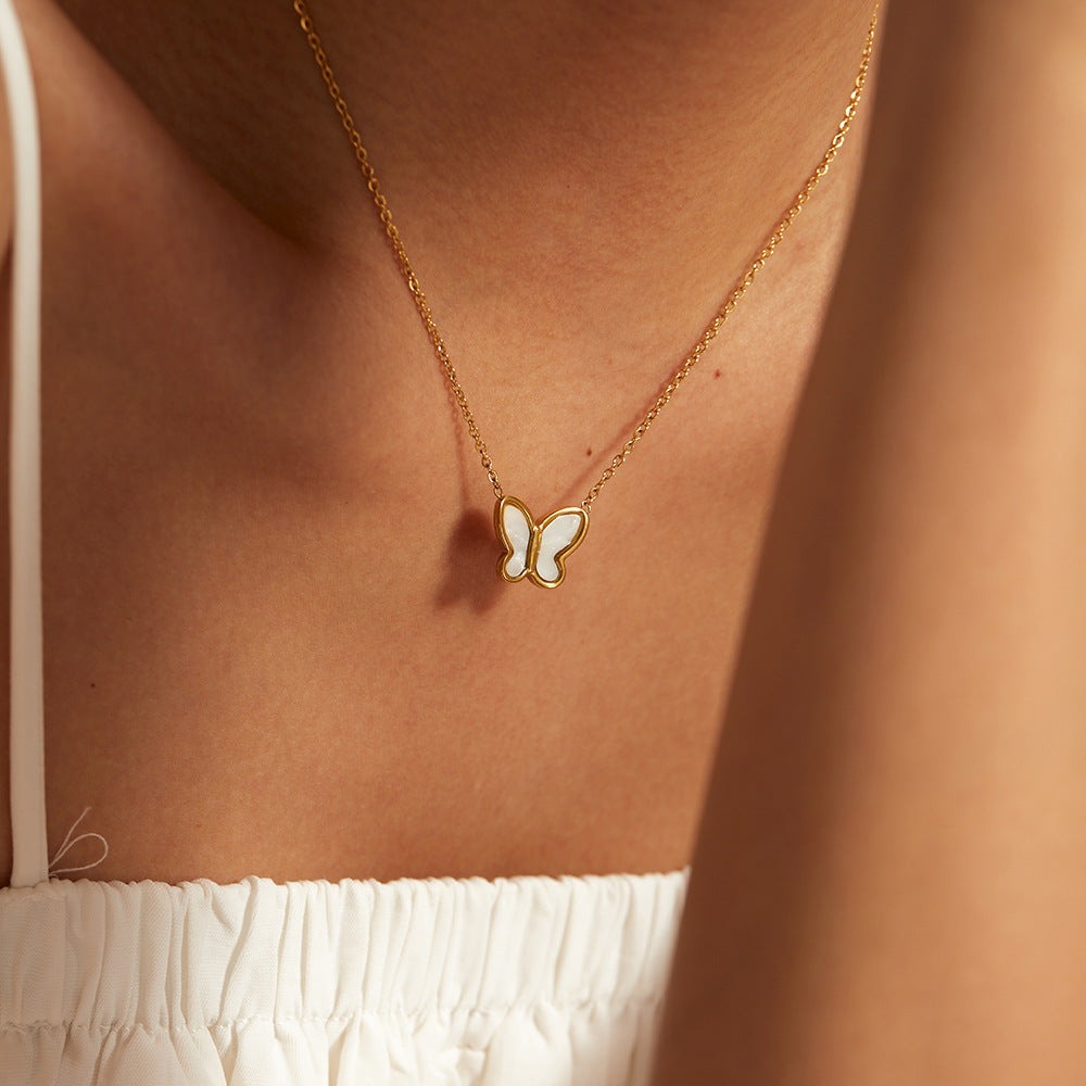 Flutterby Perle Mor Skjell Halskjede
