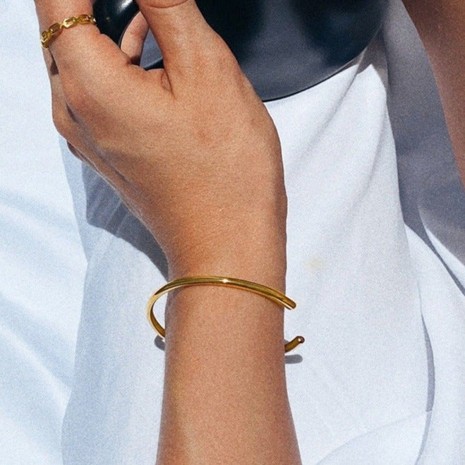 Ara Arm Bracelet