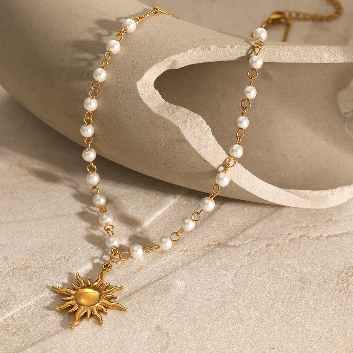 Apollo Sol Pearl Necklace
