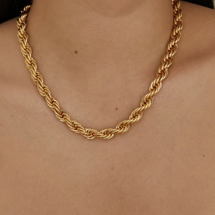 Twisted Gold Mila Necklace