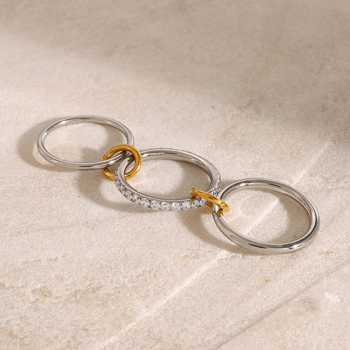 Desiree Stablet Diamond Ring