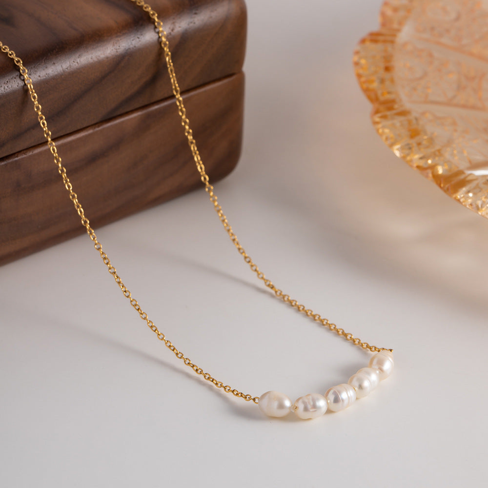 Elle Elegant Gold Pearl Necklace