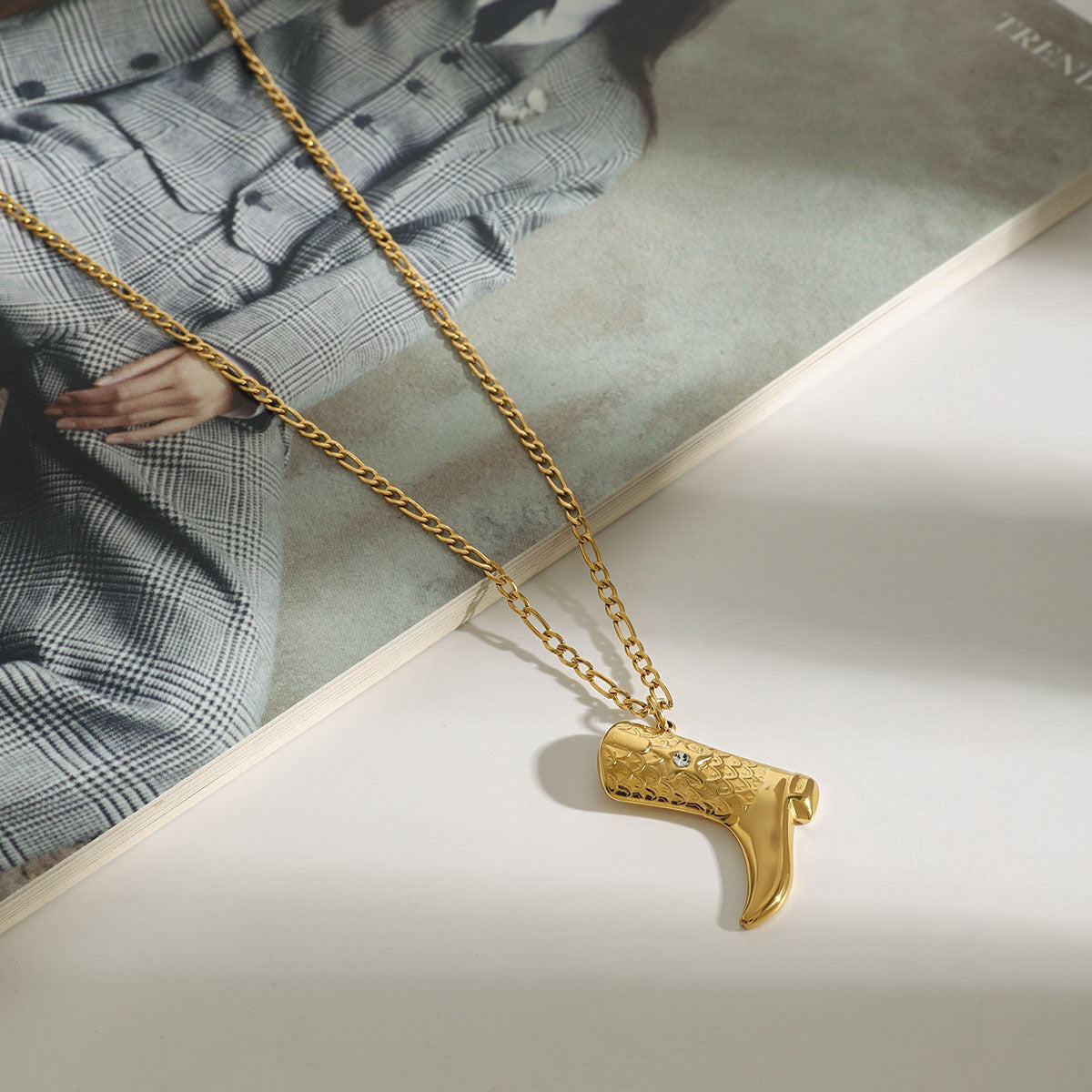 Makayla Gull Støvle Necklace Pendant