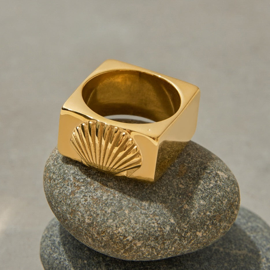 Carlotta Geometric Shell Ring