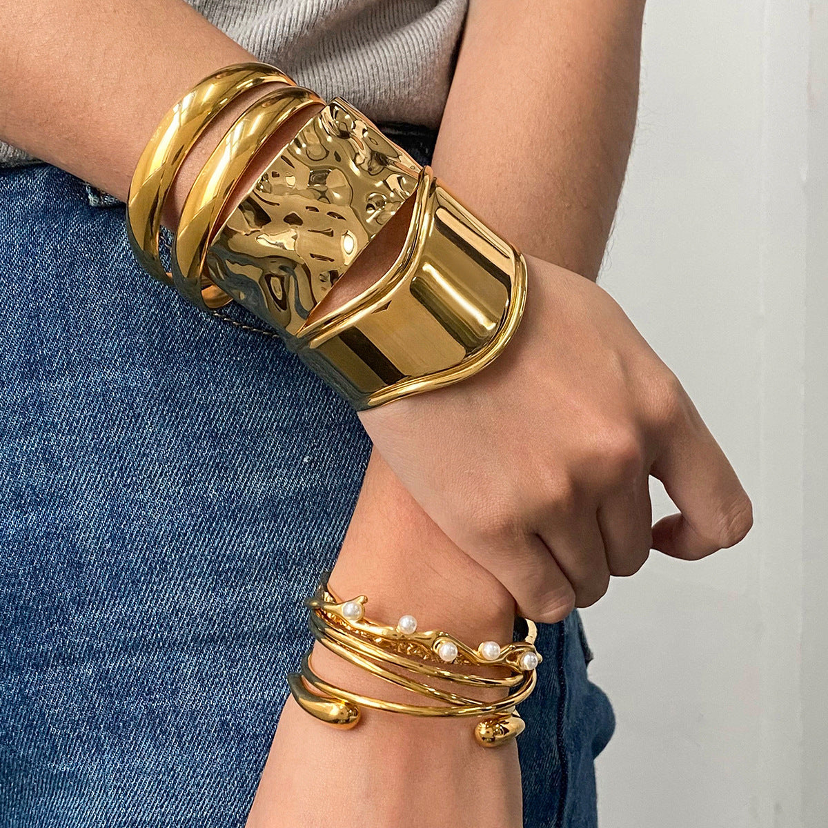 Izza Elegant Gold Cuff Bracelet