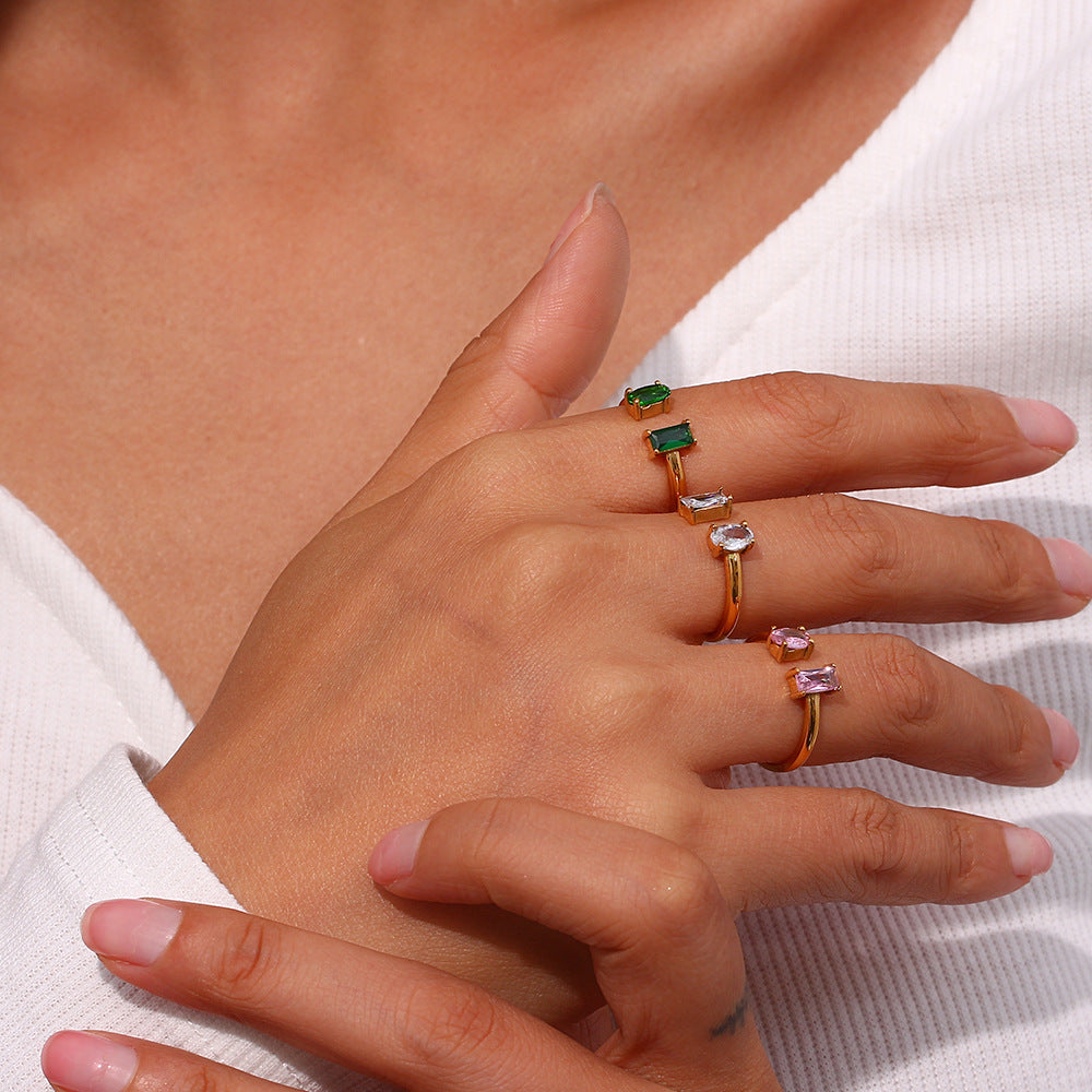 Fedilia Ring med Luksuriøse Edelsteiner