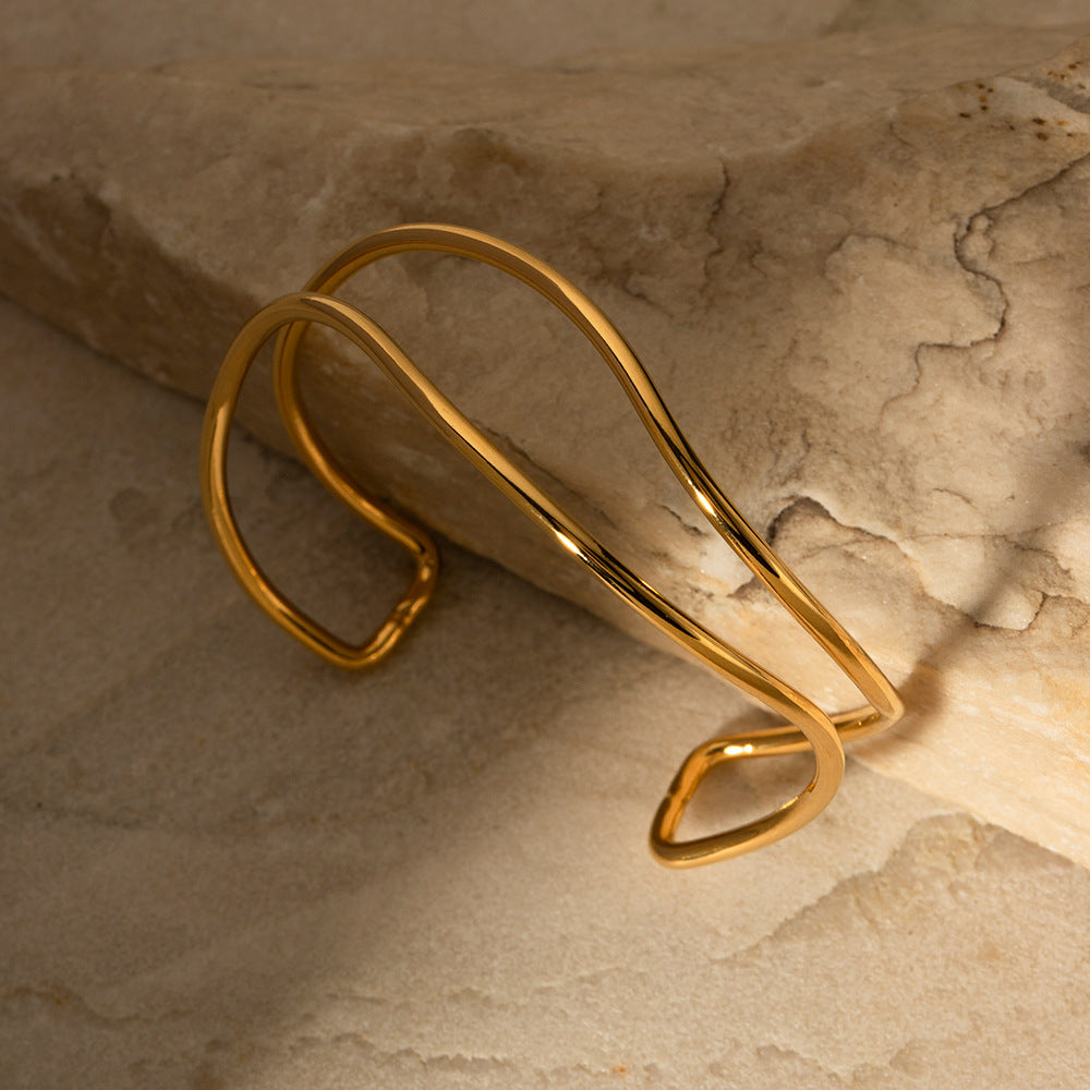 Dakota Arm Bracelet
