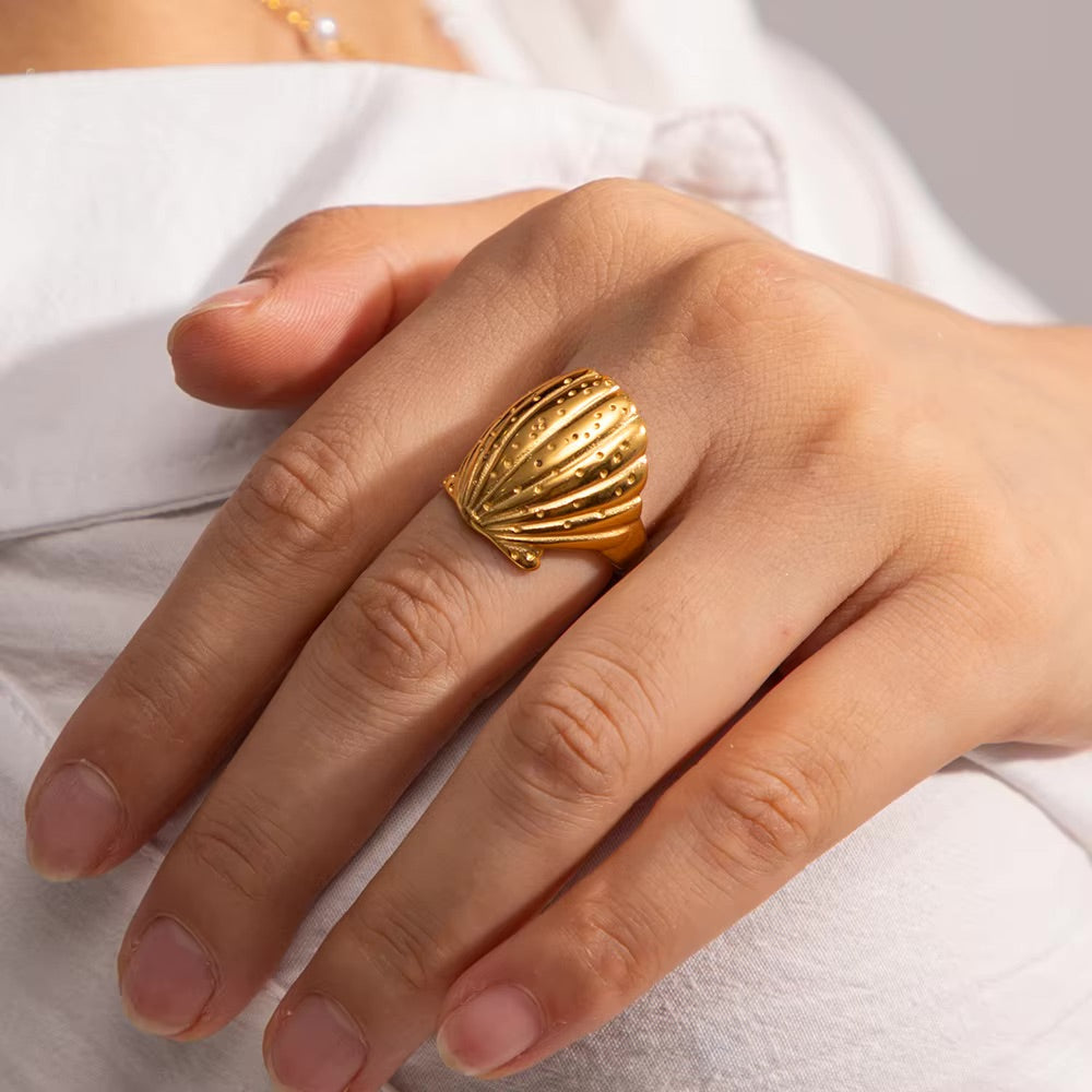 Aloha Gull Shell Ring