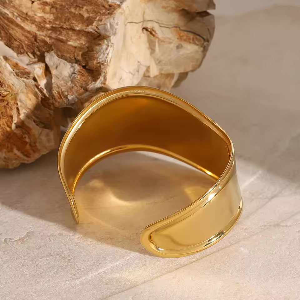 Izza Elegant Gold Cuff Bracelet