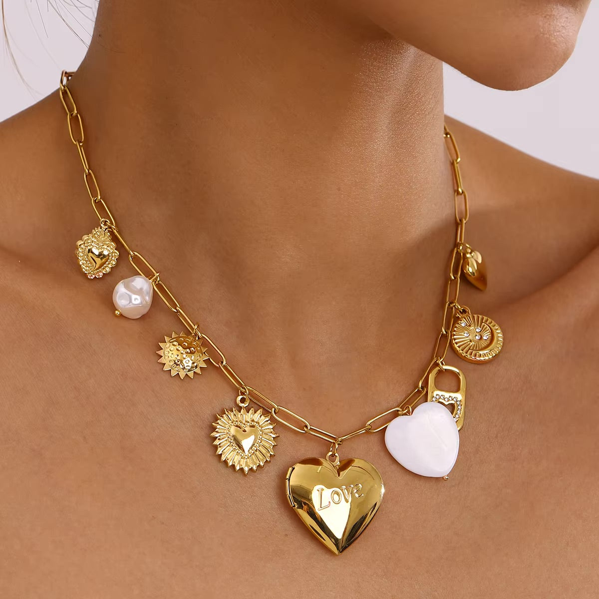 Lianne Gull Heart Locket