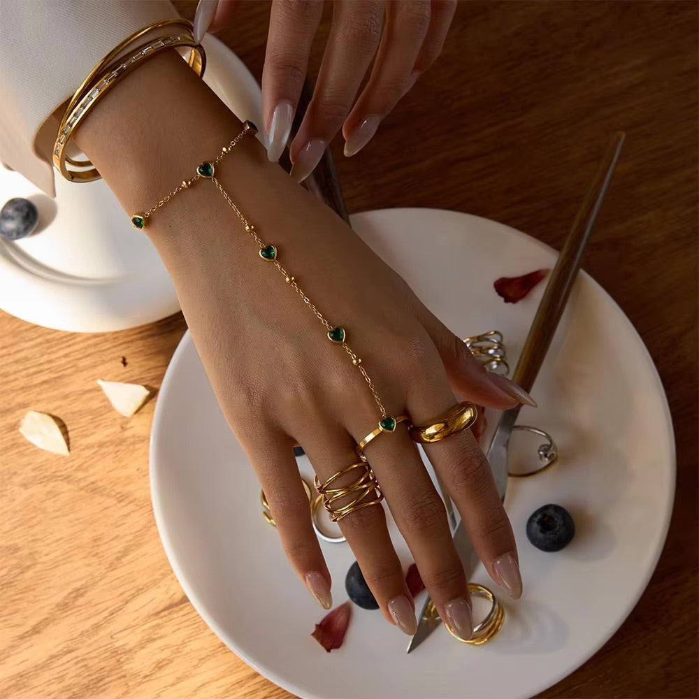 Gladys Emerald Heart Bracelet