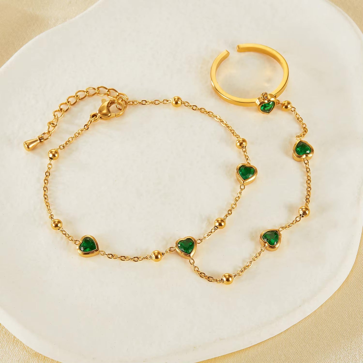 Gladys Emerald Heart Bracelet