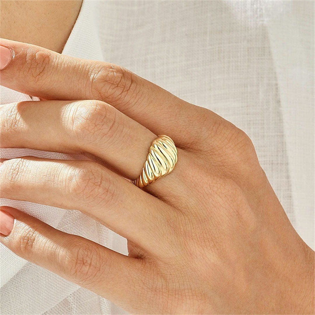 Ylenna Gull Croissant-Inspired Ring