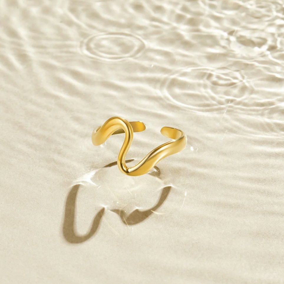Gullbølge Ring