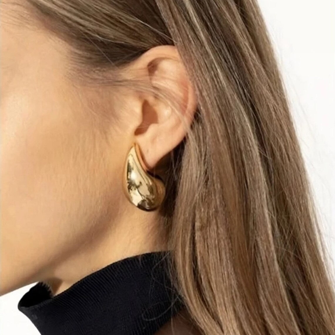 Sandra Tear-Drop Shaped Gold Earrings