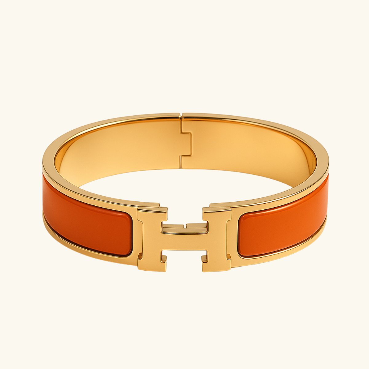 Stilrent 'H' Armbånd fra Helene