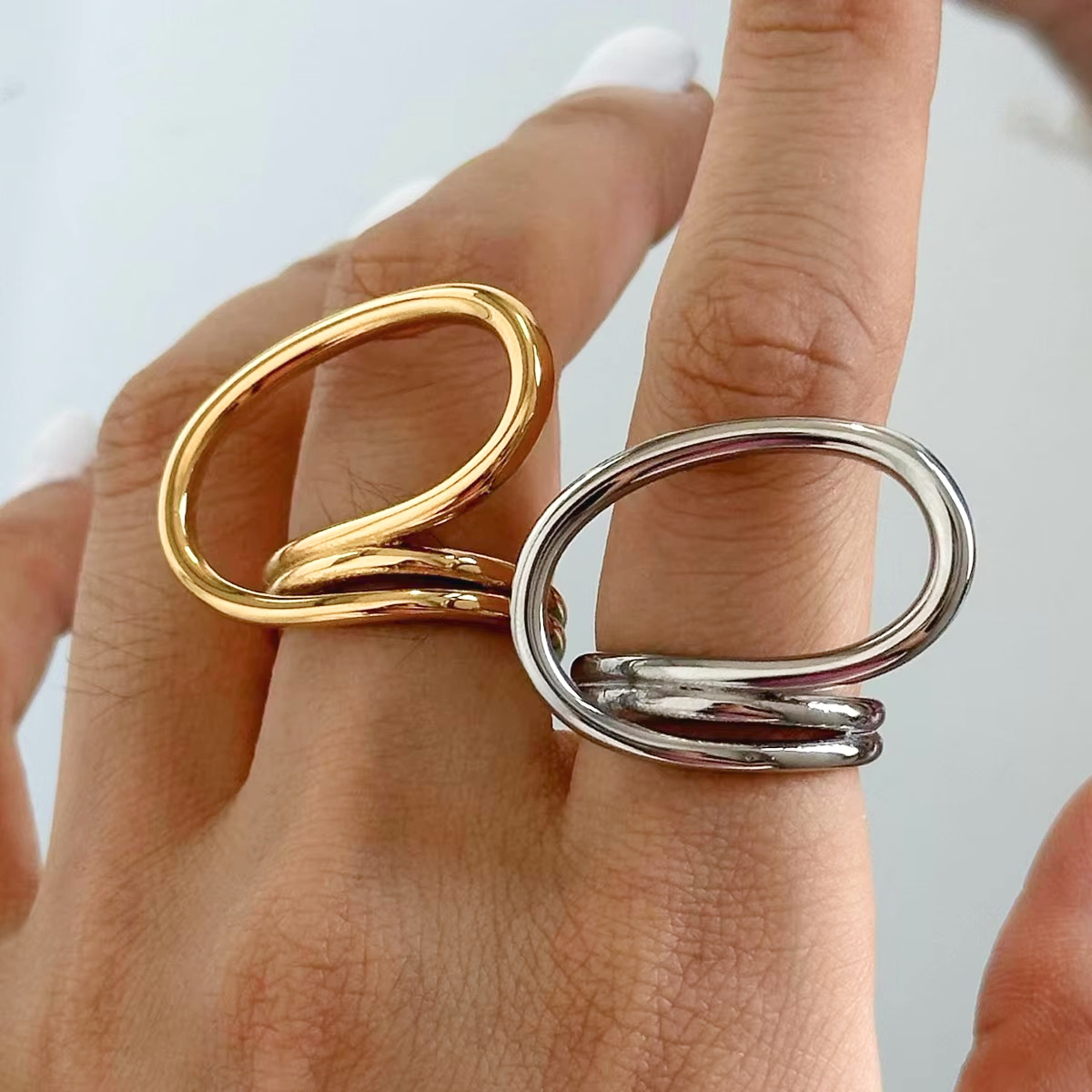 Meri Modern Gold Ring