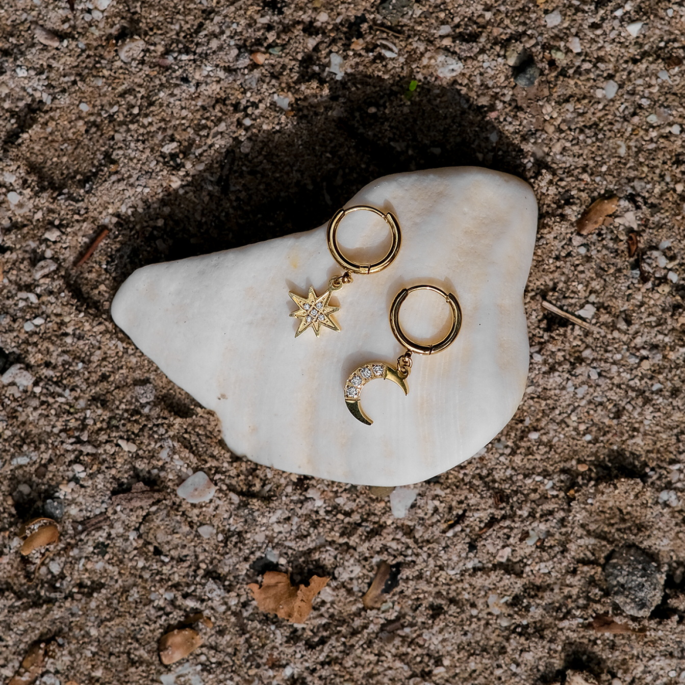 Cosmia Golden Earrings
