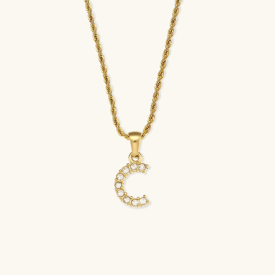 Maeve Bokstav Initial Diamant Smykke