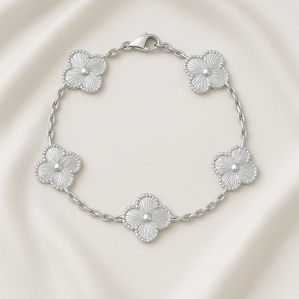 KLØVER | Sofistikert sølvarmbånd