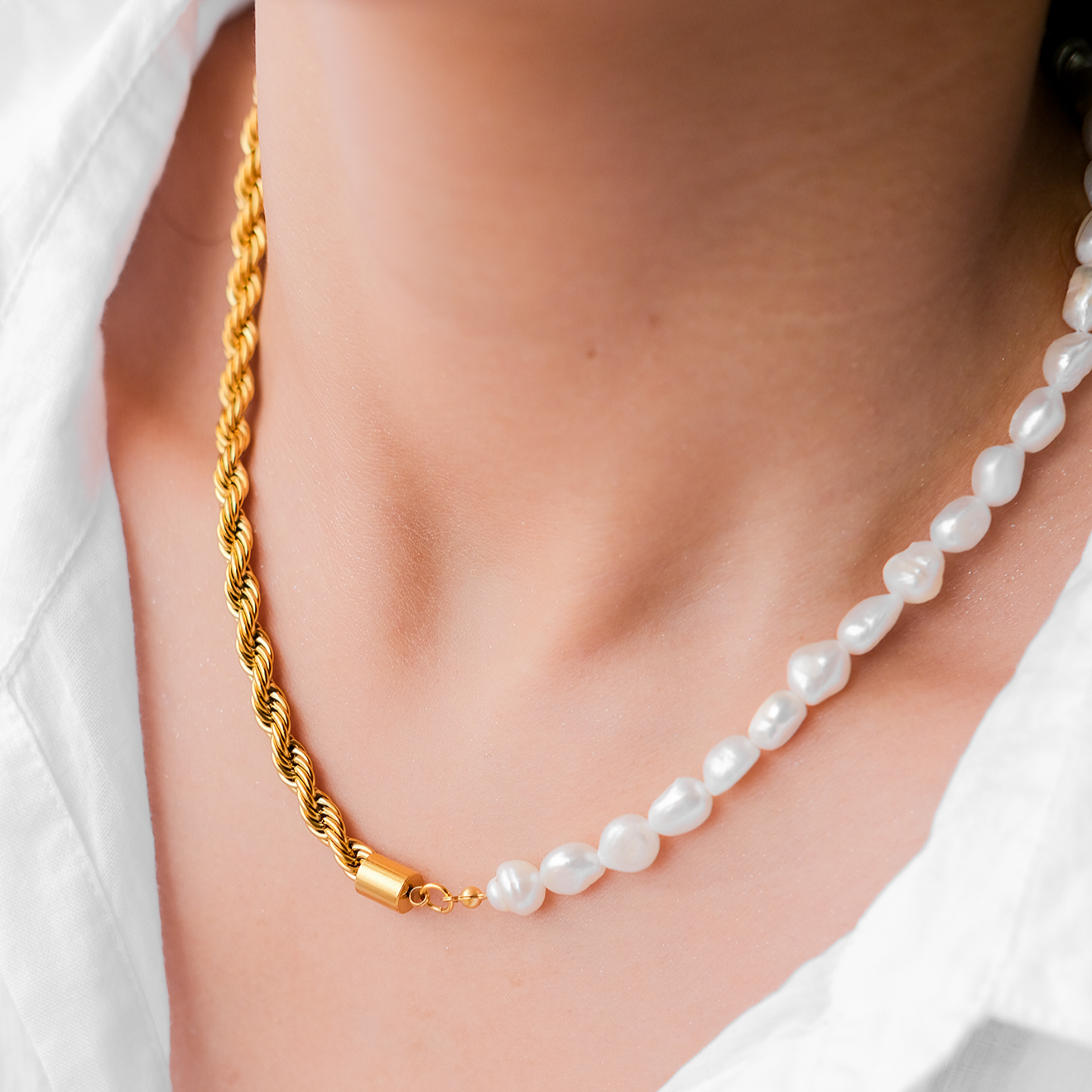 Dualia Gullperle Necklace