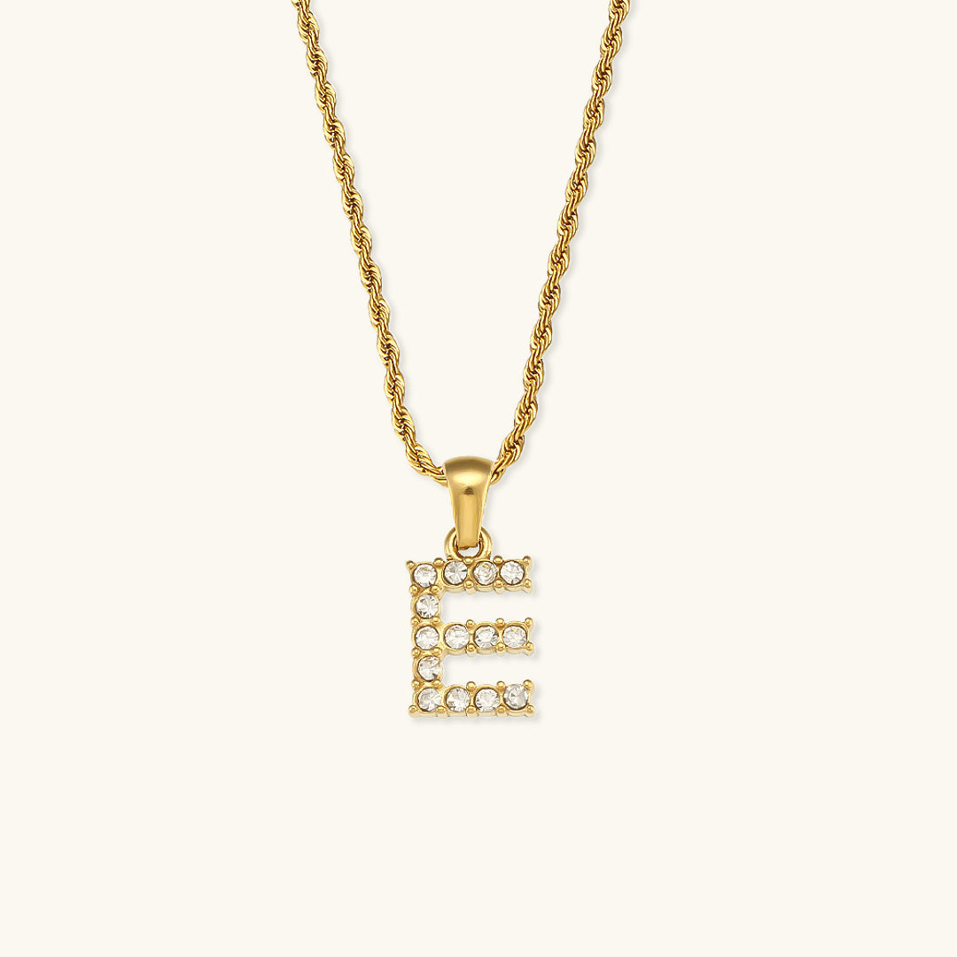 Maeve Bokstav Initial Diamant Smykke