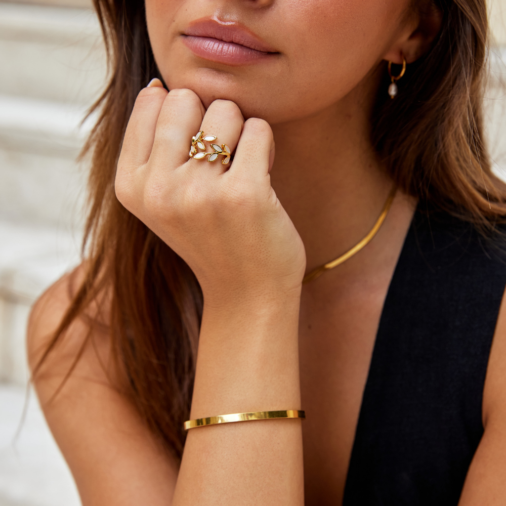 Rina Elegant Gold Bangle