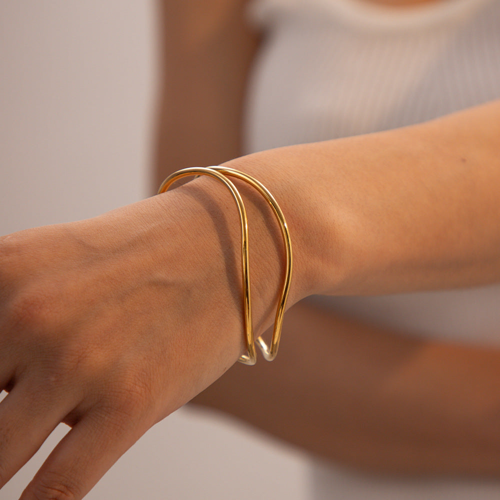 Dakota Arm Bracelet