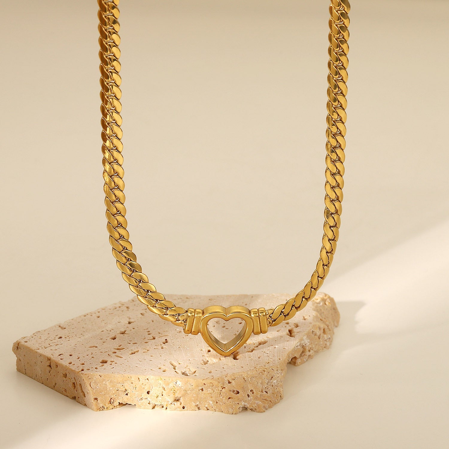 Vali Heart Pendant Choker