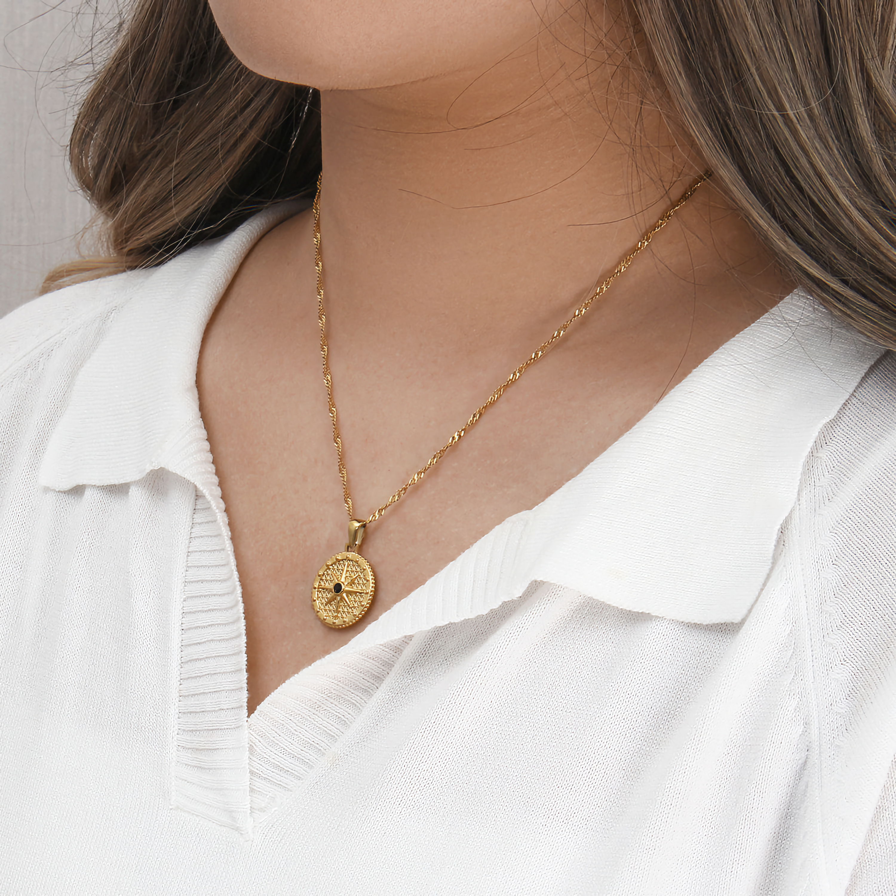 Ellie Kompass Necklace