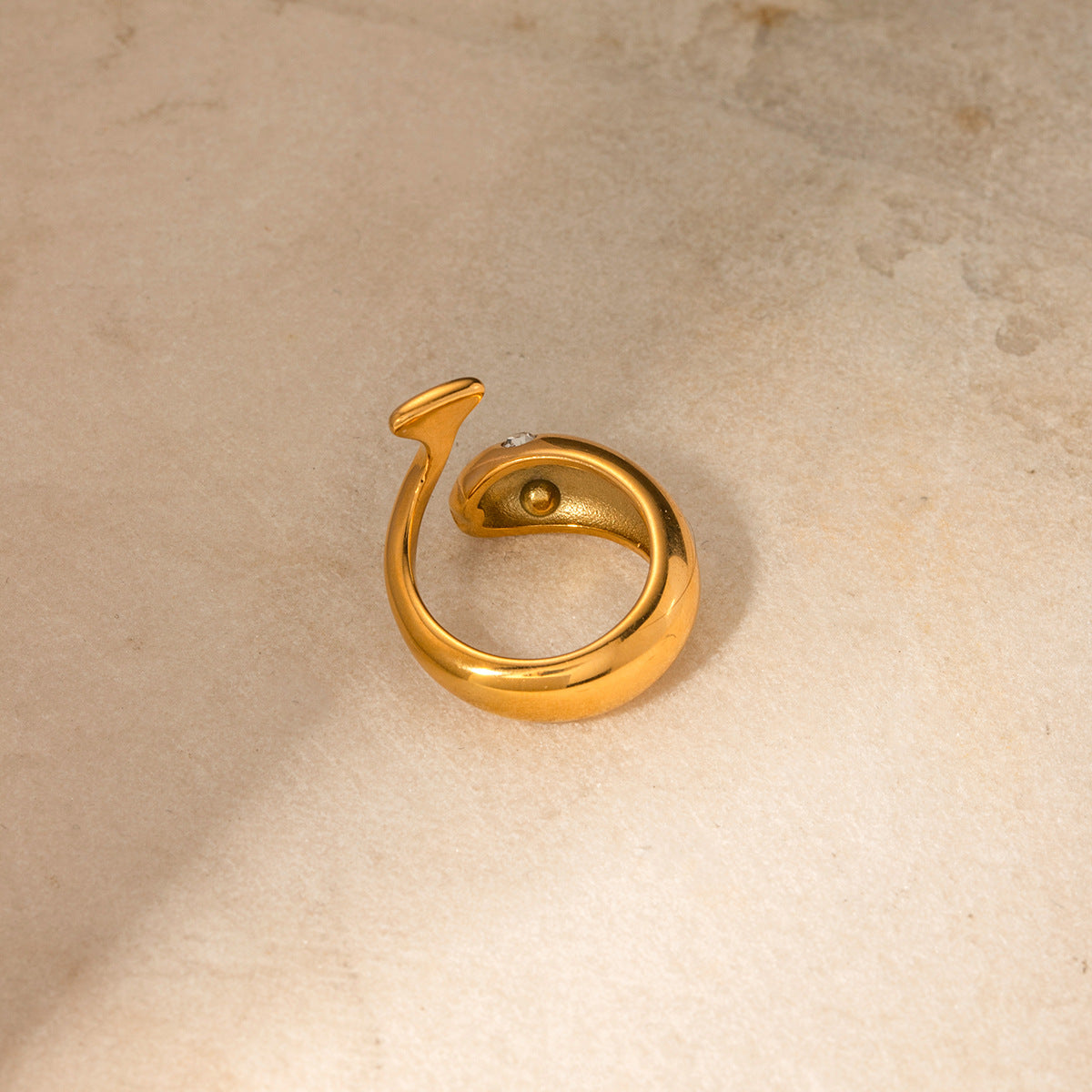 Etta Gull Snake Ring