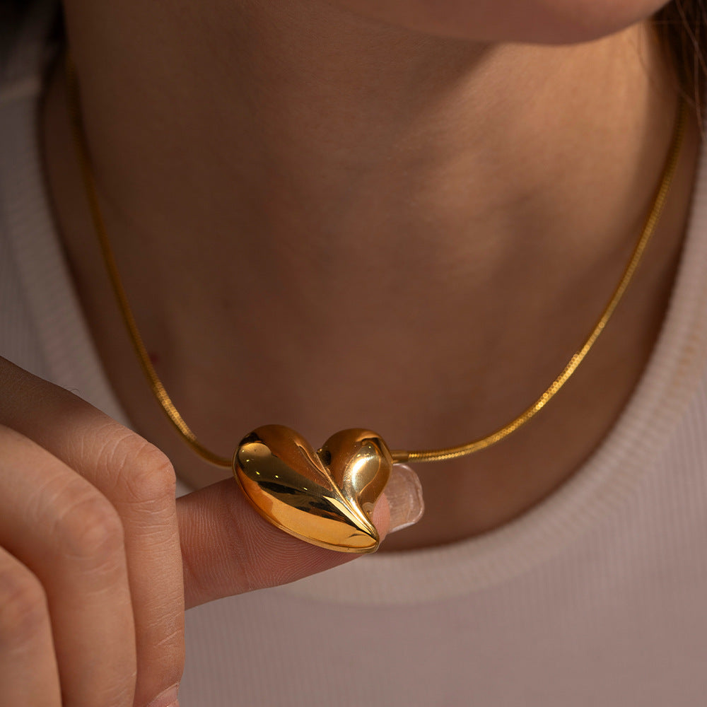 Dorothea Heart Pendant