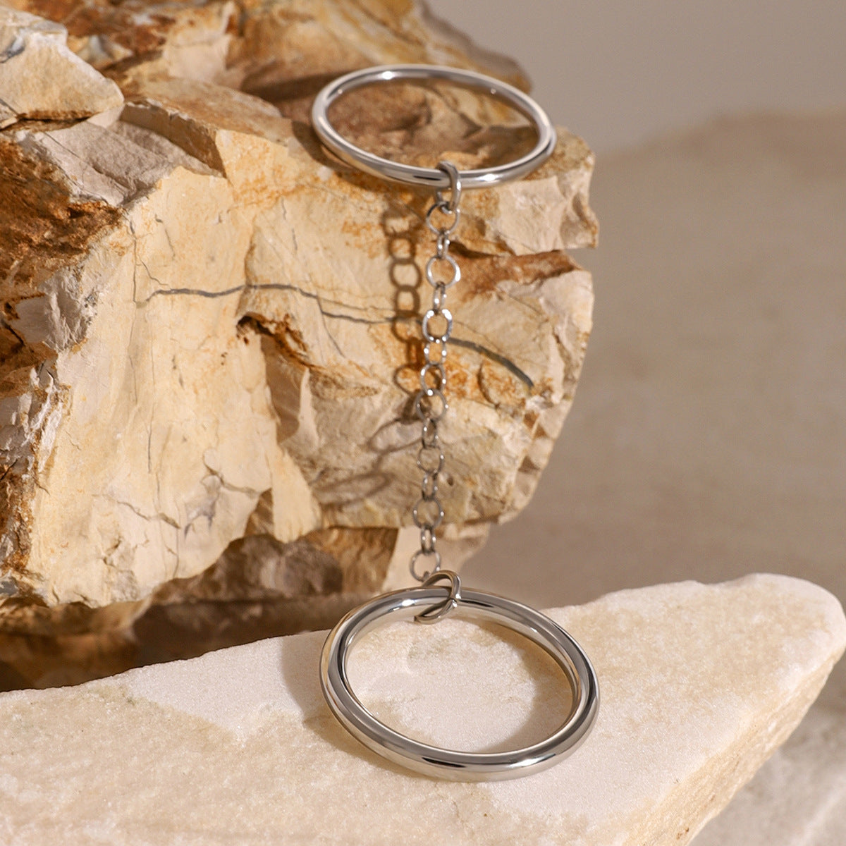 Bridget Kjede Adjustable Ring