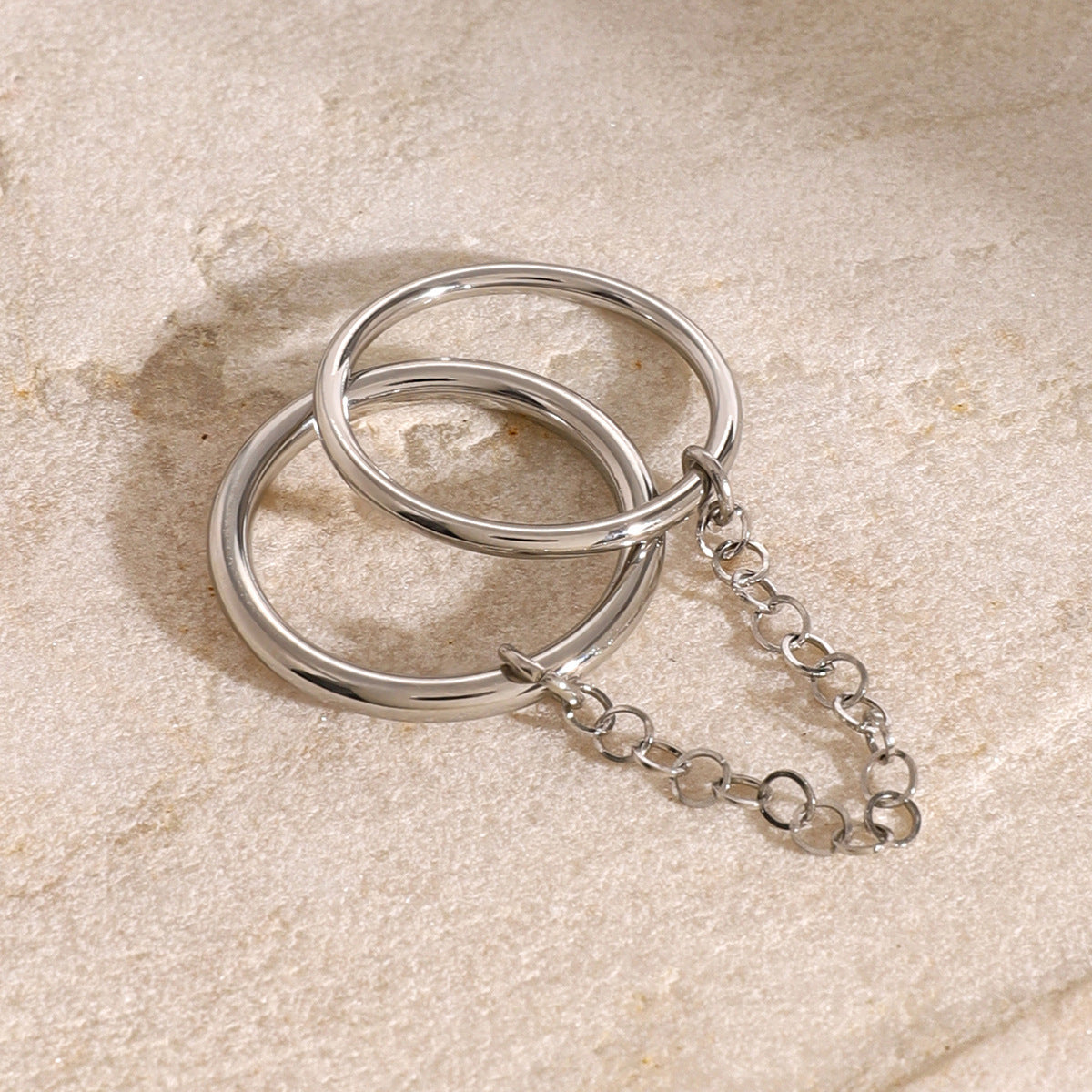 Bridget Kjede Adjustable Ring