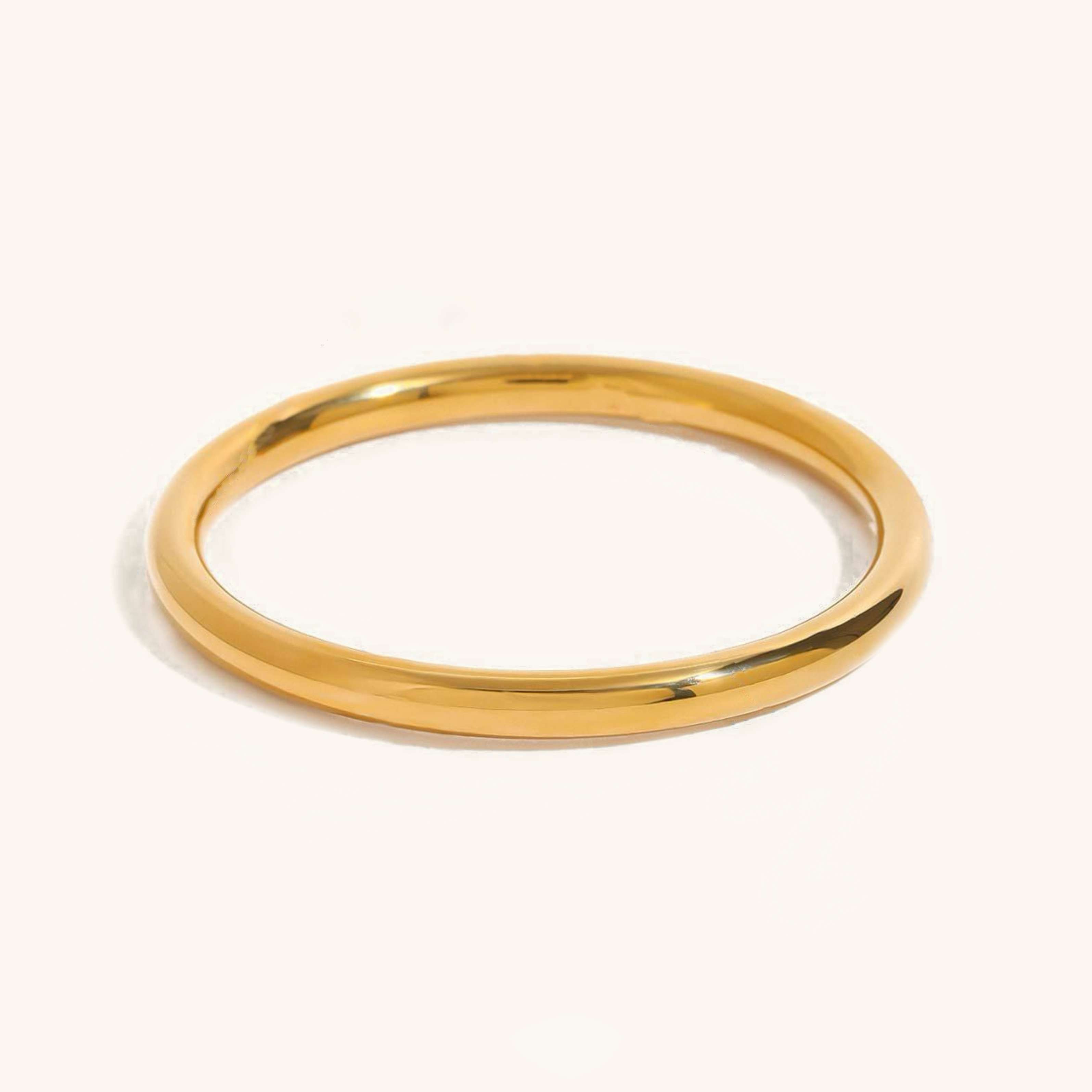 Lina Sleek Gold Bangle