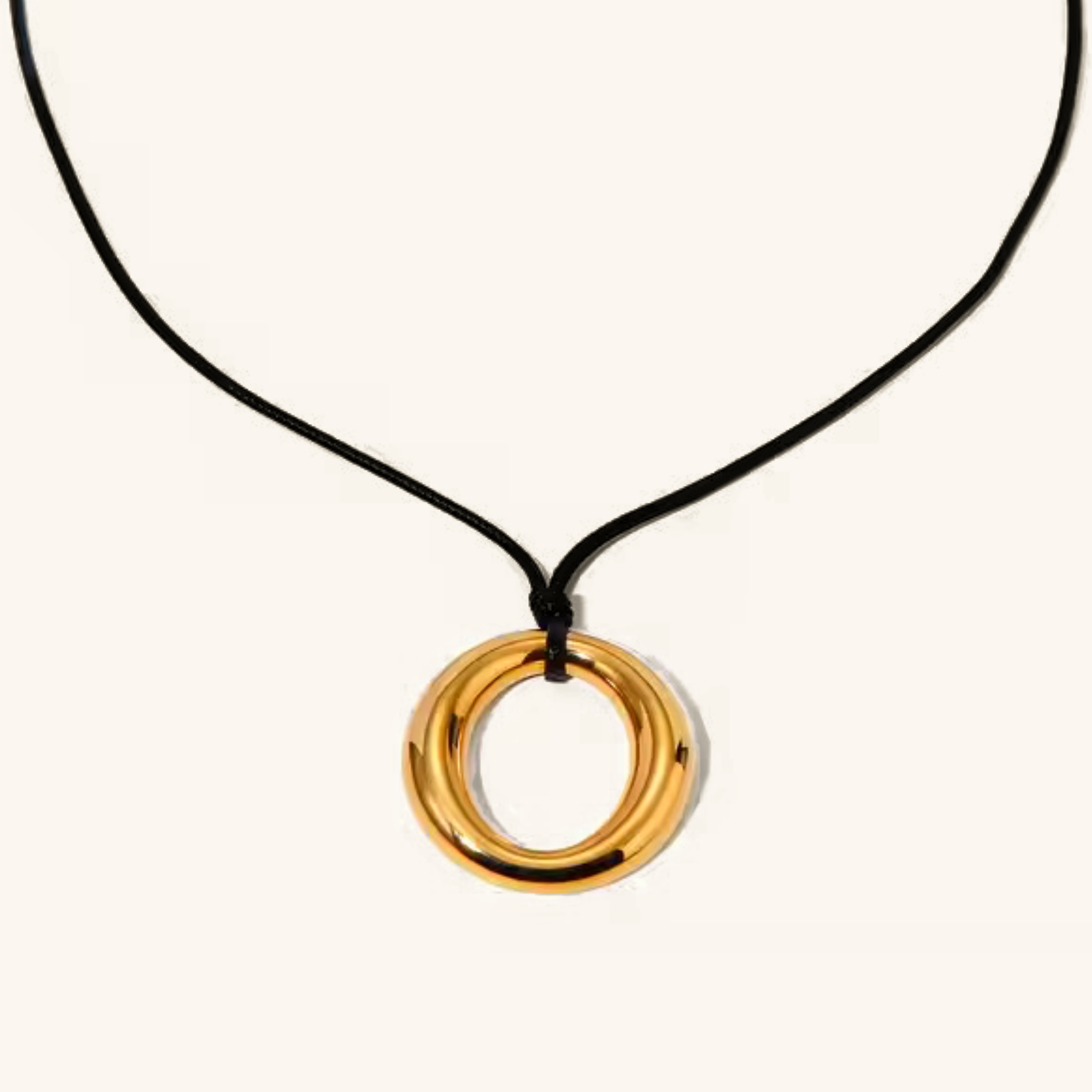 Evanna Pendant Ring
