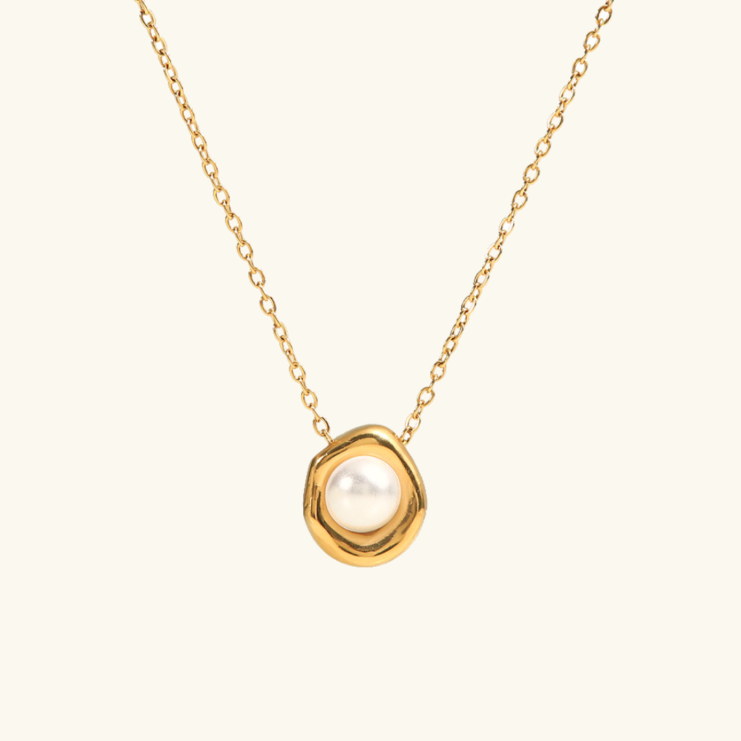 Freshwater Pearl Necklace by Nancy