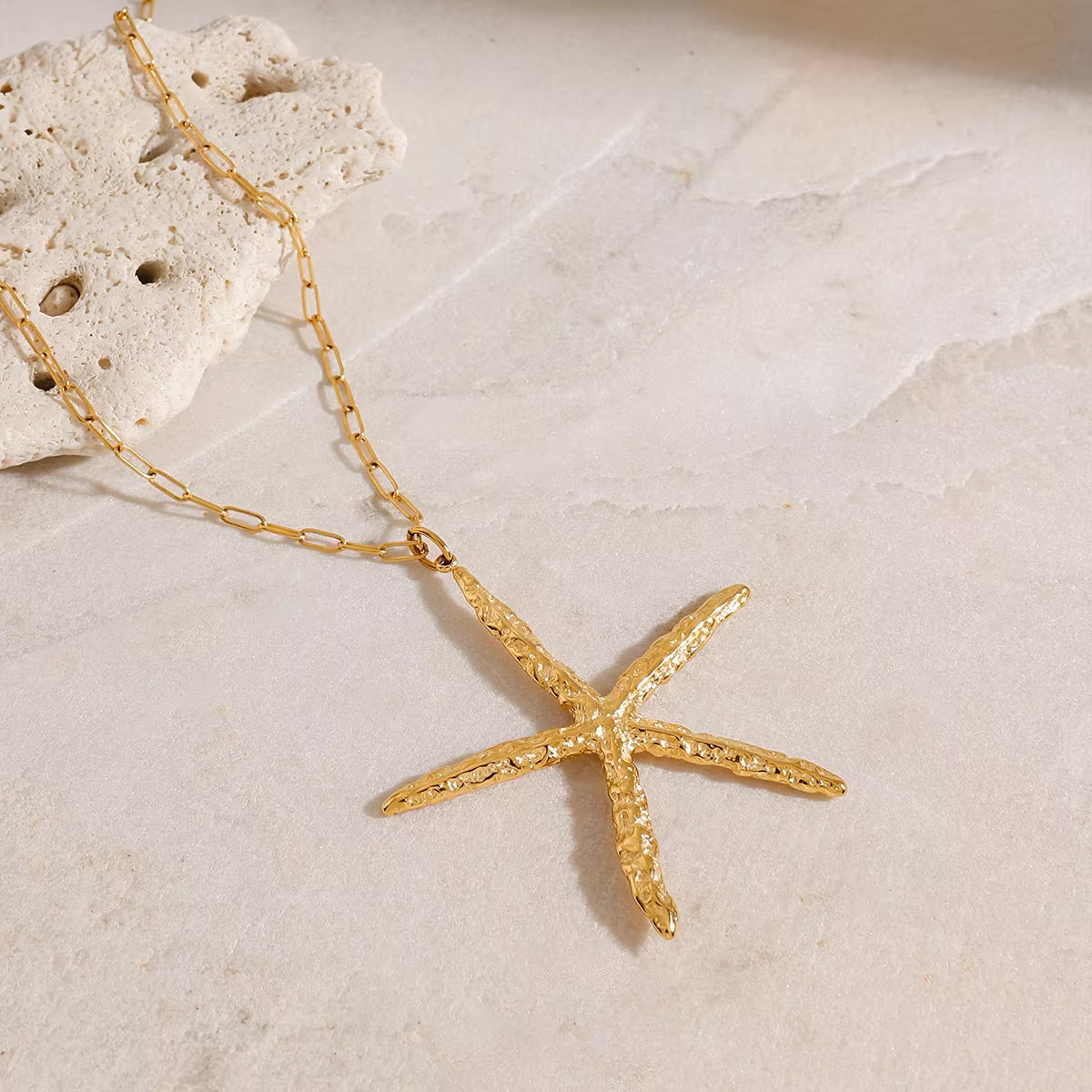 Claudia Gullstjerne Necklace